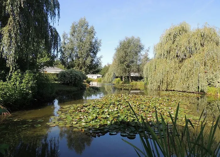 假日公园 Topparken - 4*